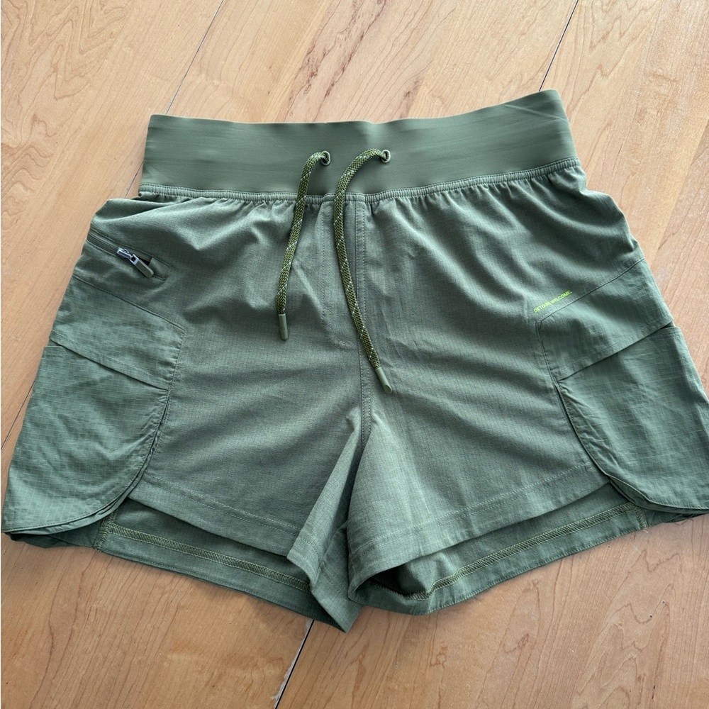 Lululemon WovenAir High-Rise Hiking Short